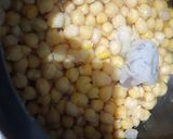 A picture of step 2 of Amritsari Chole.