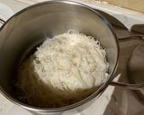 Foto del passaggio 1 della ricetta Spaghetti di riso alla cantonese