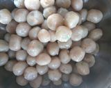 Foto langkah ke 2 dari resep Cilok Krispi.