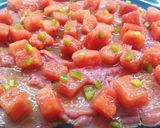 Foto del passaggio 3 della ricetta Carpaccio di manzo con anguria al peperoncino
