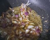 A picture of step 4 of Paneer Changezi.