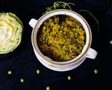 पत्तागोभी मटर की सब्ज़ी (patta gobi matar ki sabzi recipe in Hindi) रेसिपी चरण 7 फोटो
