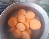 Foto langkah ke 1 dari resep Bola-bola ubi.