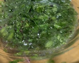 Foto del paso 2 de la receta: "Salmón a la mexicana con vinagreta de cilantro"