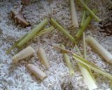 Foto langkah ke 1 dari resep Nasi Liweut Sederhana.