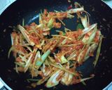 Foto langkah ke 4 dari resep Sup jamur asam pedas.