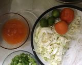 Foto langkah ke 4 dari resep Soto ayam kuah santan kuning.