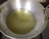 A picture of step 4 of Aloo pyaz ke pakore.