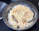 A picture of step 5 of White Sauce Pasta With A Twist.