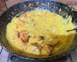 A picture of step 4 of Kadhi pakore.