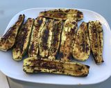 Une image de l'étape 6 de Courgettes aux épices kefta et graines de nigelle et piments verts.