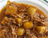 Foto del paso 4 de la receta: Carne de res en salsa de chile pasilla