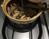 Foto langkah ke 2 dari resep Korean Kimchi Soup in Pot.