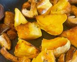 A picture of step 2 of Autumn Squash & Mushroom Stir Fry 🍂.