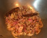 A picture of step 3 of Matar Mushroom Masala.