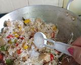 A picture of step 4 of Soyabean tricolor capsicum pulav.