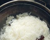 कोळंबी बिर्याणी (kolambi biryani recipe in marathi) रेसिपी स्टेप 1 फोटो 