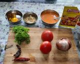 A picture of step 3 of Cauliflower n green peas kolhapuri masala gravy.