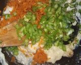A picture of step 2 of Mac And veggies cheese balls.