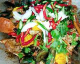 Foto langkah ke 9 dari resep Seafood Saus Padang Komplit (Seafood Asam Pedas Manis aka Seafood Tumpah).
