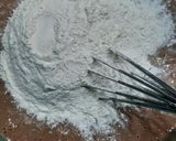 Foto del paso 3 de la receta: Tota chocolatosa con golosinas