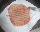 Foto del paso 2 de la receta: Super bocadillo de lomo adobado con verduras, queso y mayonesa