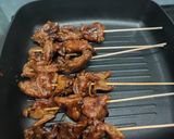 Foto langkah ke 5 dari resep Sate Kulit Ayam.