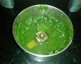 A picture of step 2 of Spinach coconut soup.
