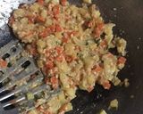 Foto langkah ke 4 dari resep Lumpia Isian Kentang Wortel.