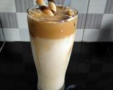 Foto langkah ke 2 dari resep Dalgona coffee.