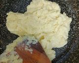 चंन्द्रकला गुजिया (Chandrakala gujiya recipe in hindi) रेसिपी चरण 2 फोटो