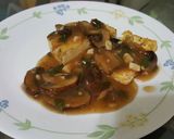 A picture of step 6 of Tofu mushroom marsala.