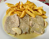 Foto del paso 7 de la receta: Cinta de lomo en salsa al ajillo