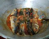 Foto langkah ke 3 dari resep Pindang Deles Bumbu Sarden.