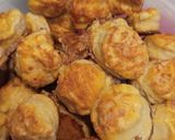 Nádudvari túrós pogácsa sajtos instant élesztős hajtogatott recept fázis 8 fotója