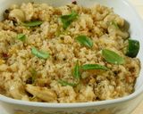 A picture of step 5 of Arisi uppuma (rice uppuma).