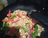 Foto langkah ke 3 dari resep Roti Panggang Ayam keju (صينية التوست بالدجاج و الجبن).