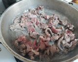 Foto del paso 1 de la receta: Bistec con papas y nopales
