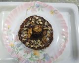 A picture of step 4 of Walnut and dates halwa.