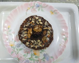 A picture of step 4 of Walnut and dates halwa.