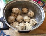 Foto del paso 2 de la receta: Gordas de chicharrón prensado