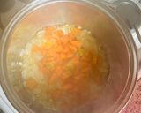 Foto del paso 1 de la receta: RISOTTO DE VERDURAS 🧄🧅🥕🥔🍠🥬🫛🧀🍲🍷🍽️🍷🥣🥄
