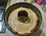 Foto del passaggio 8 della ricetta Ciambellone al tiramisù