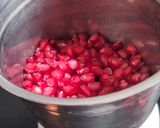 A picture of step 1 of Pomegranate juice 😋😋😋.