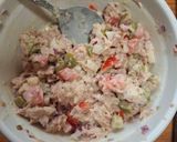 Foto del paso 3 de la receta: Aguacate relleno de atún