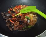 Foto langkah ke 4 dari resep Orek tempe kering pedas manis.