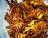 Gambar langkah 3 resipi Jerami Nangka Goreng Kunyit.