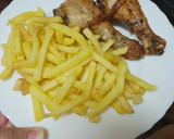 Foto del paso 2 de la receta: Muslos de pollo asados en freidora de aire con papas fritas