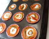A picture of step 4 of Moin moin cups.