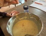 A picture of step 4 of Mango Apple mini cake.
